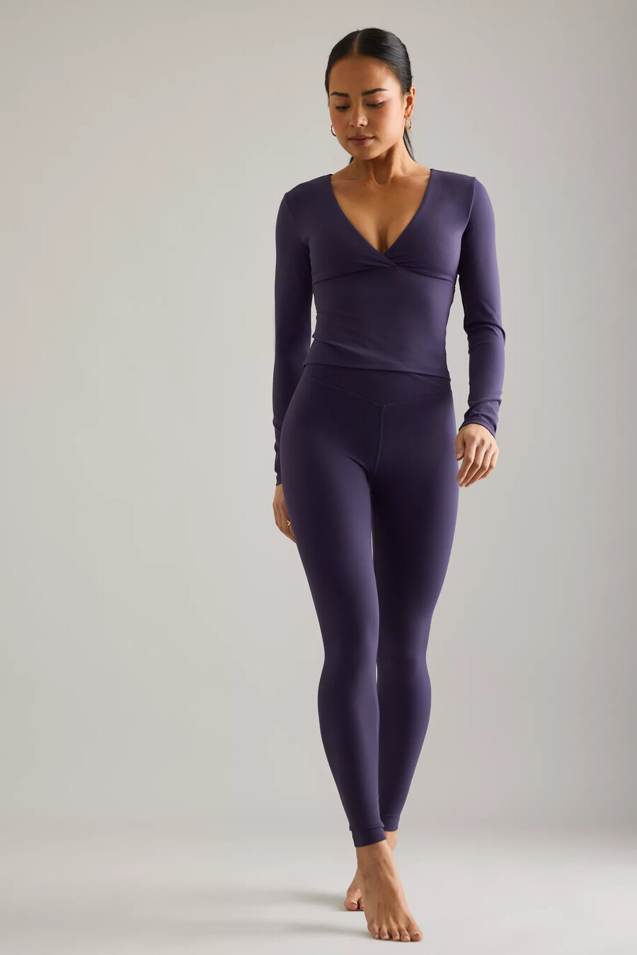 tala dayflex v-neck long-sleeve top