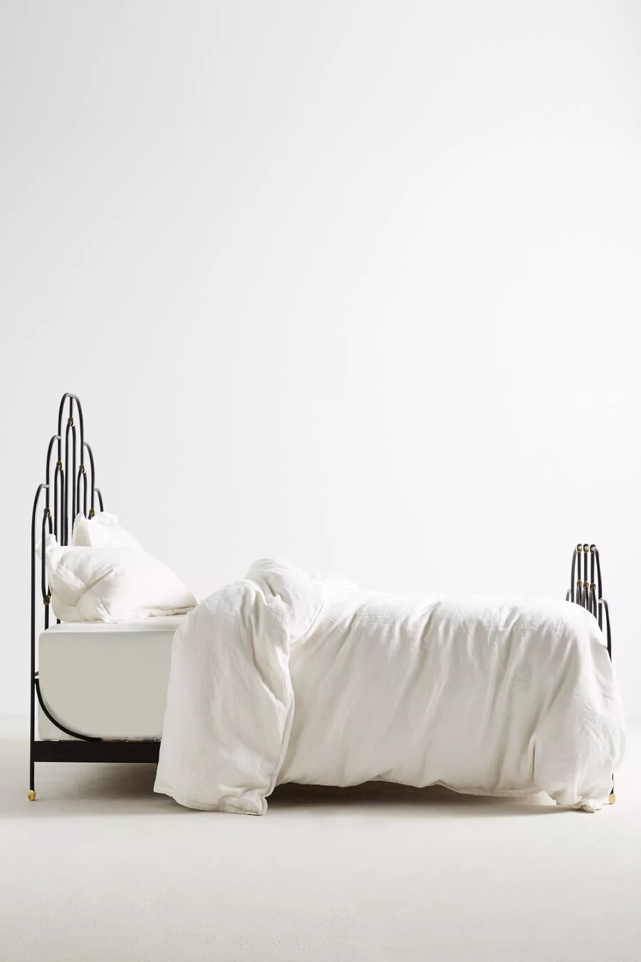 iron deco king size bed
