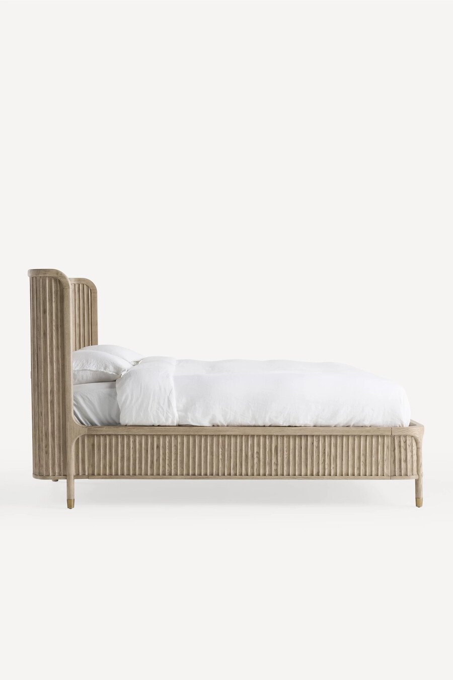 the isla fluted-wood bed