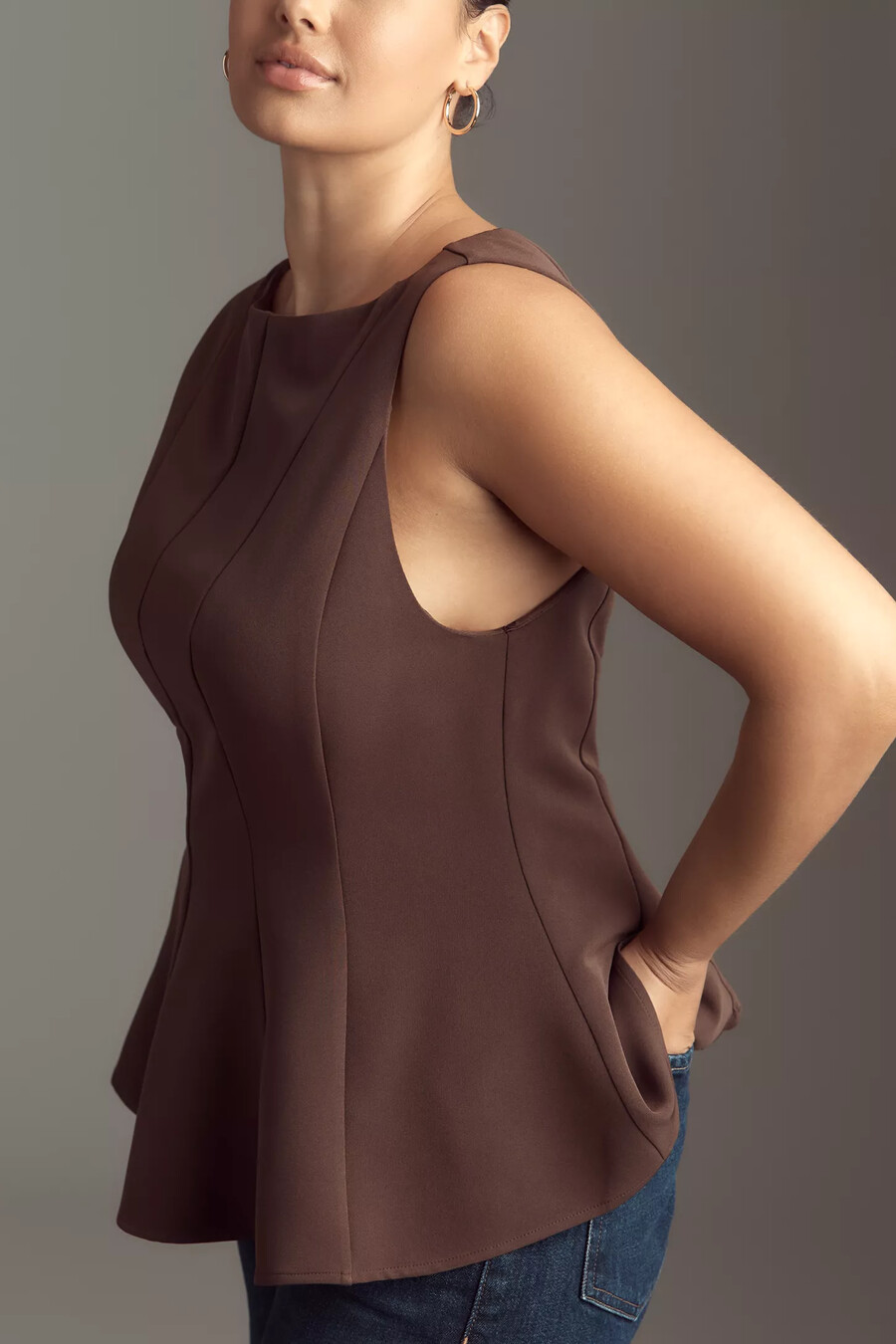 en elly sleeveless waisted top