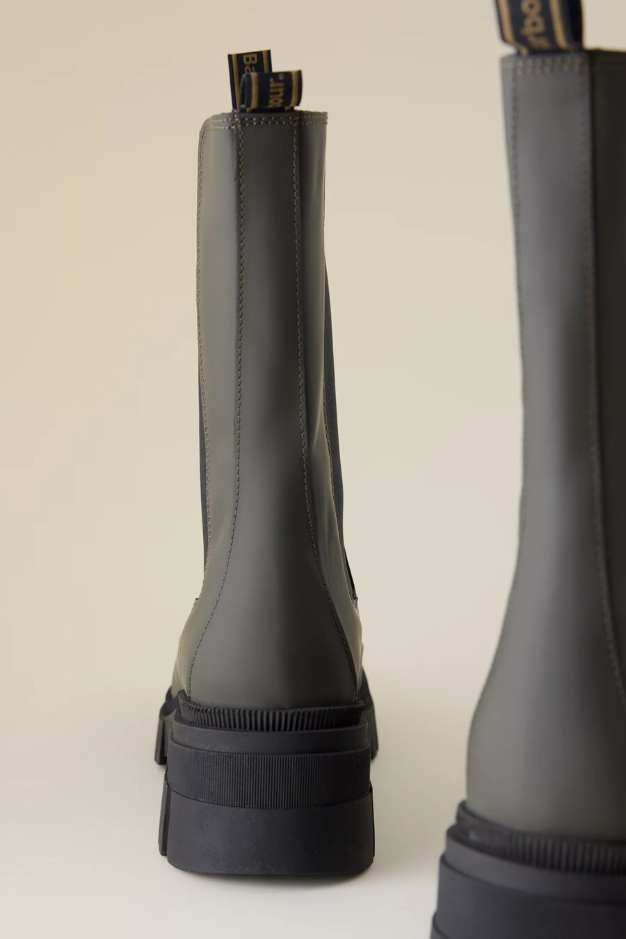 barbour sidneigh chelsea boots