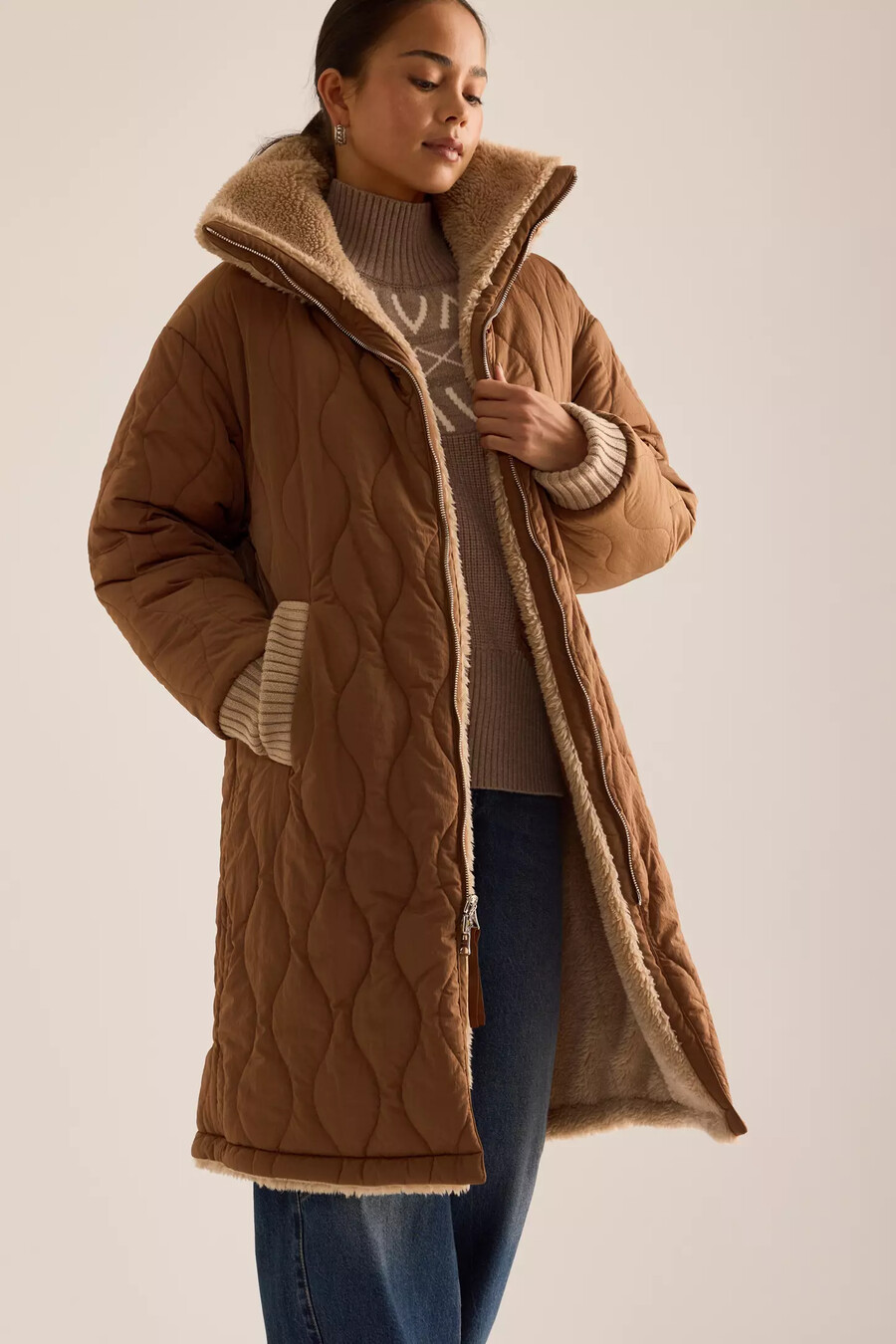varley theia reversible coat