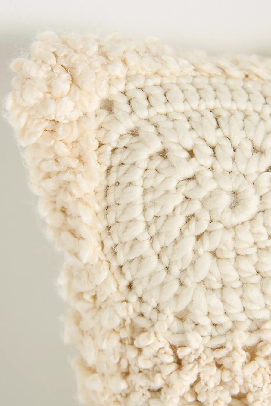 aspen crochet cushion