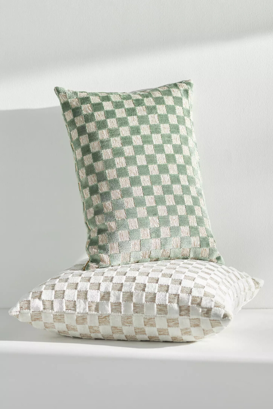 carmine cushion
