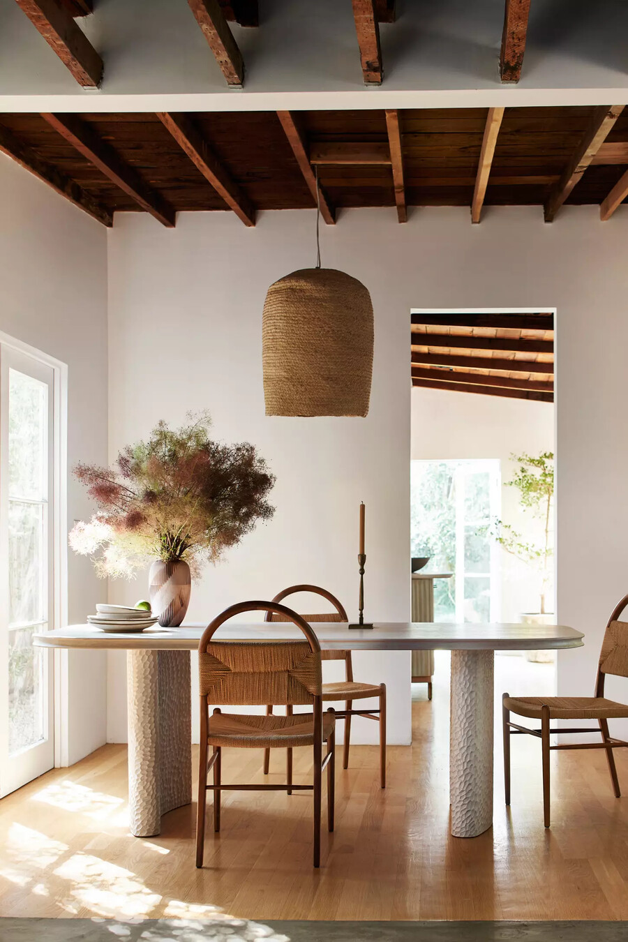 mari dining table