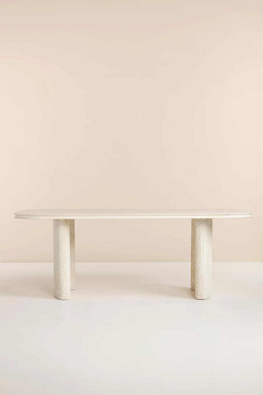 mari dining table