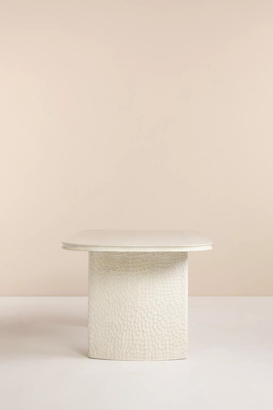 mari dining table