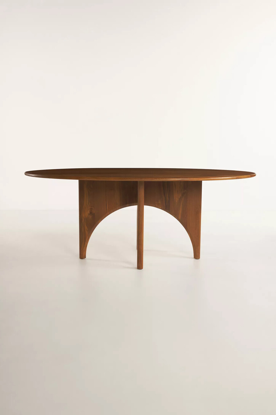 amelia dining table