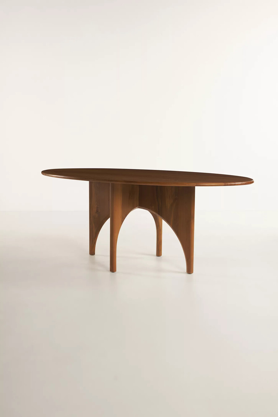 amelia dining table