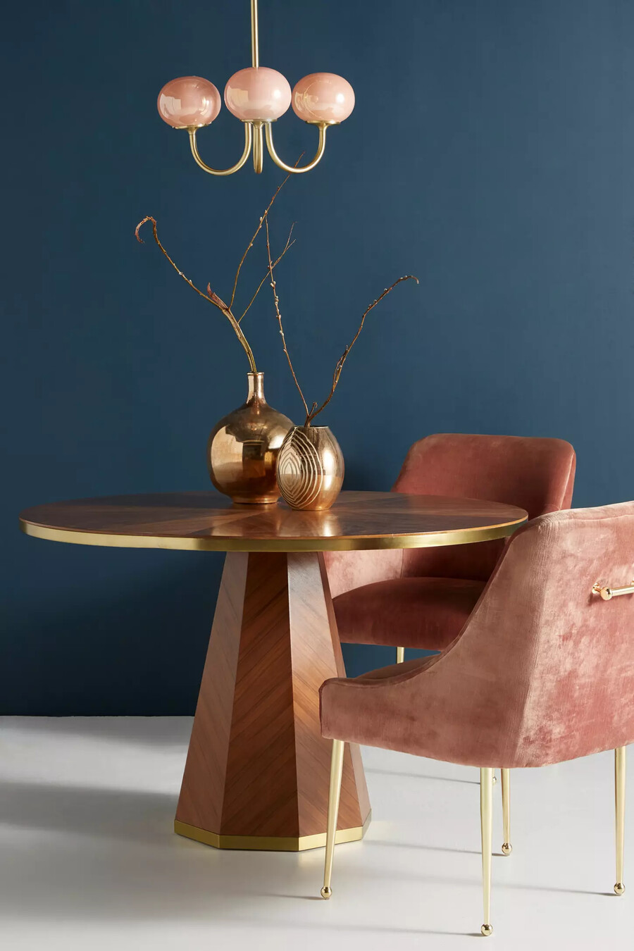quillen dining table