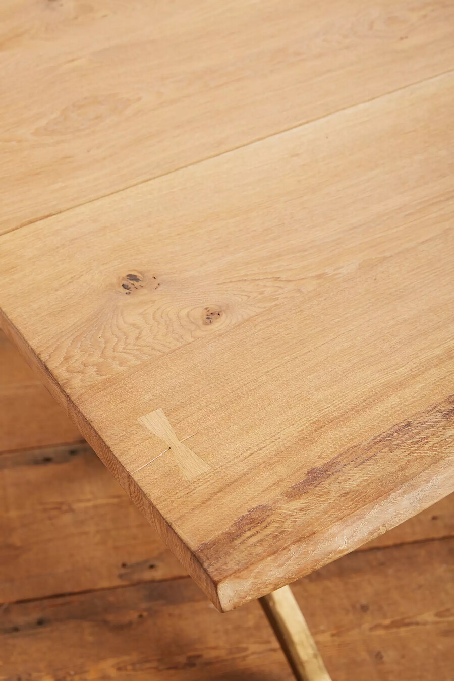 nemus dining table