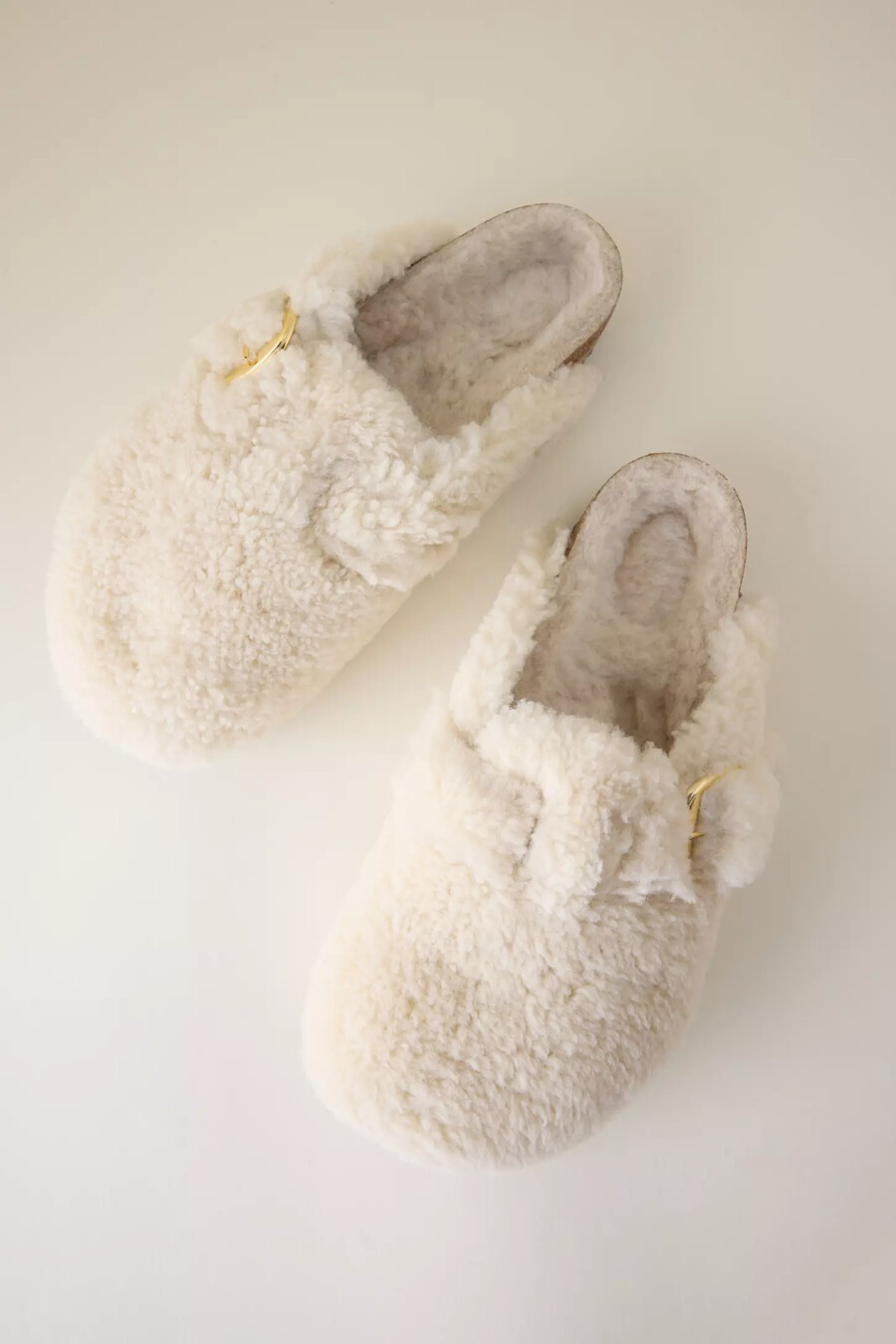 birkenstock boston big buckle shearling clogs