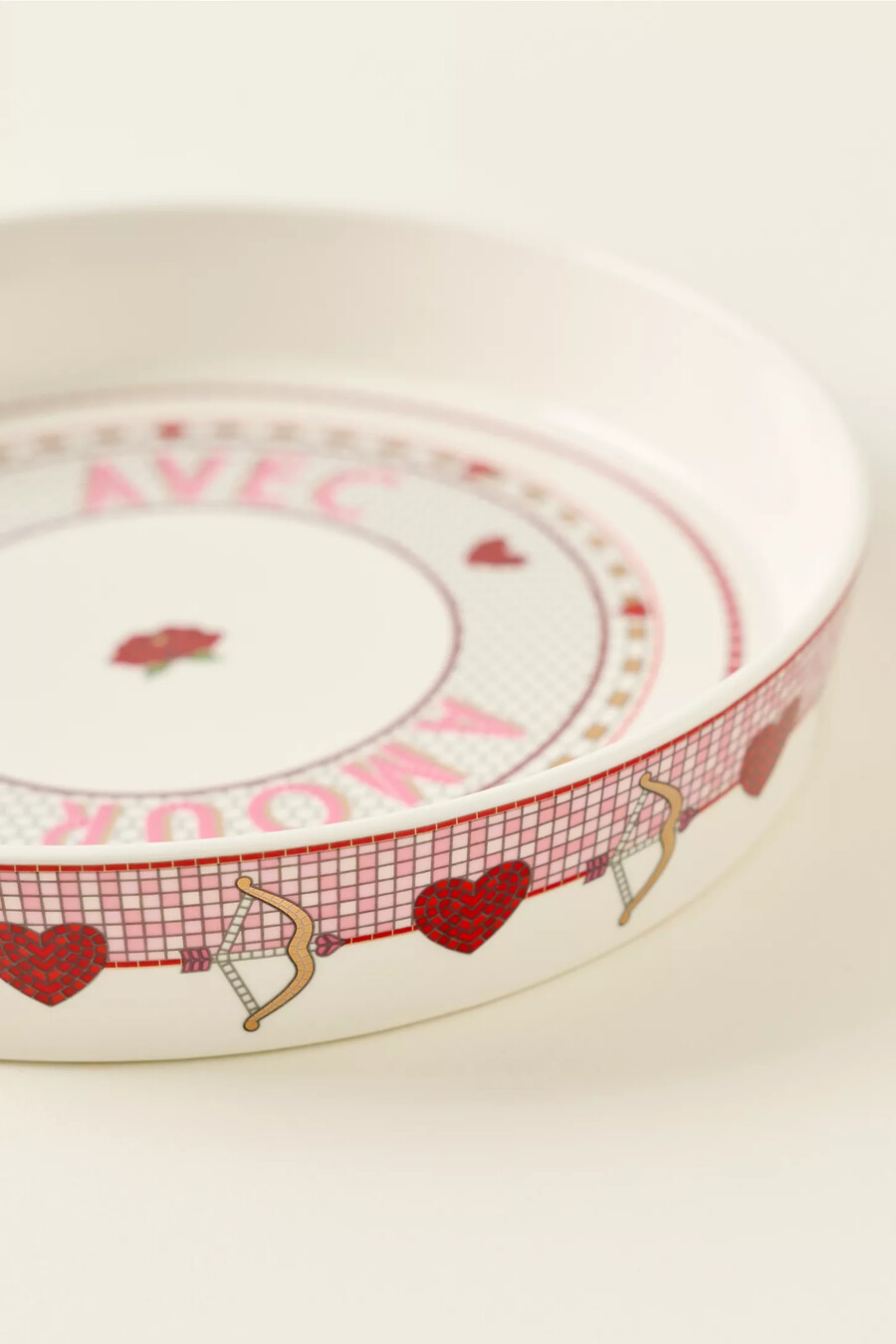 the bistro tile stoneware pie dish valentines edition