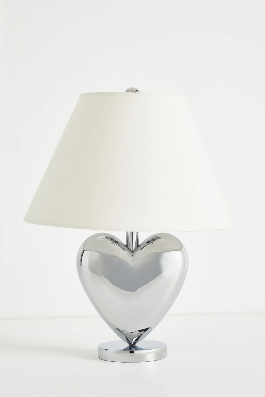 amor metallic heart table lamp