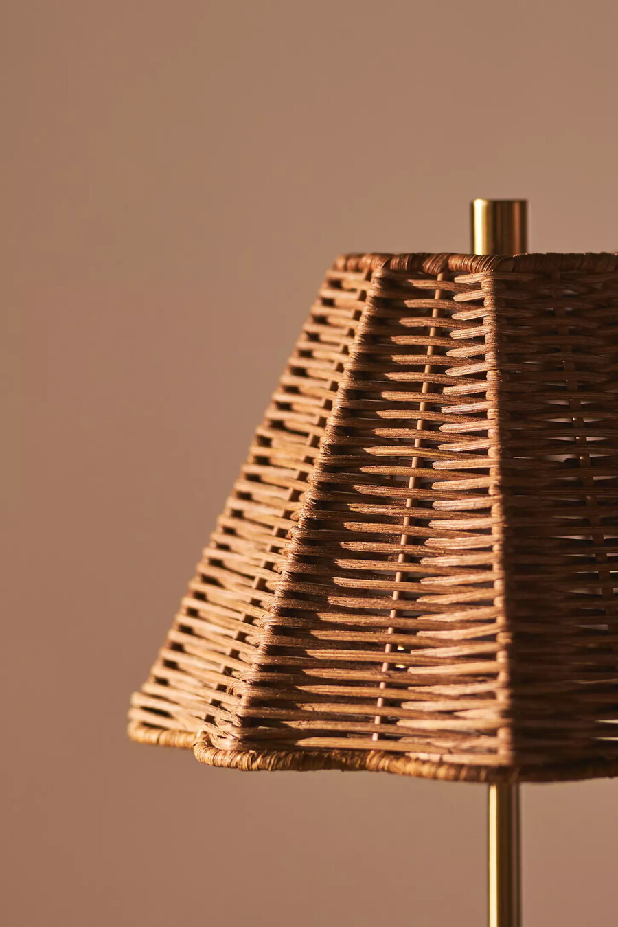 sutton rechargeable table lamp