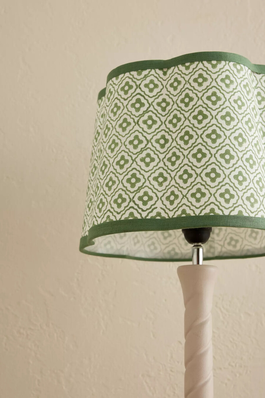 birdie fortescue scalloped finestra lamp shade