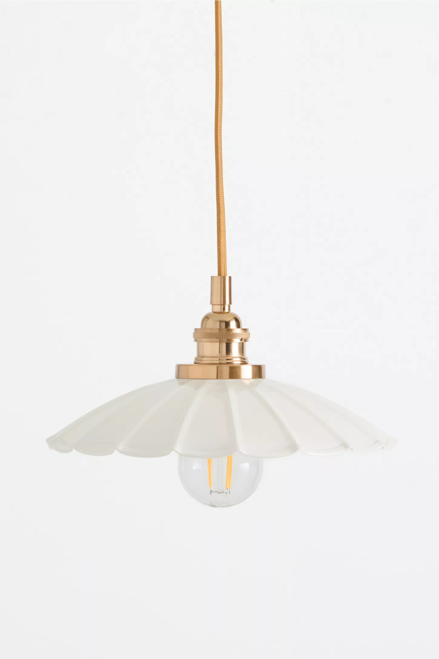 greta scalloped pendant light