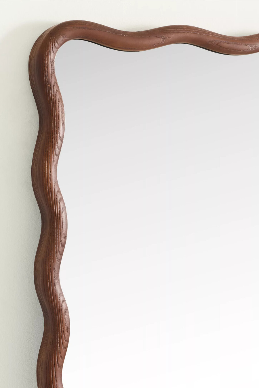 coquille scalloped floor mirror