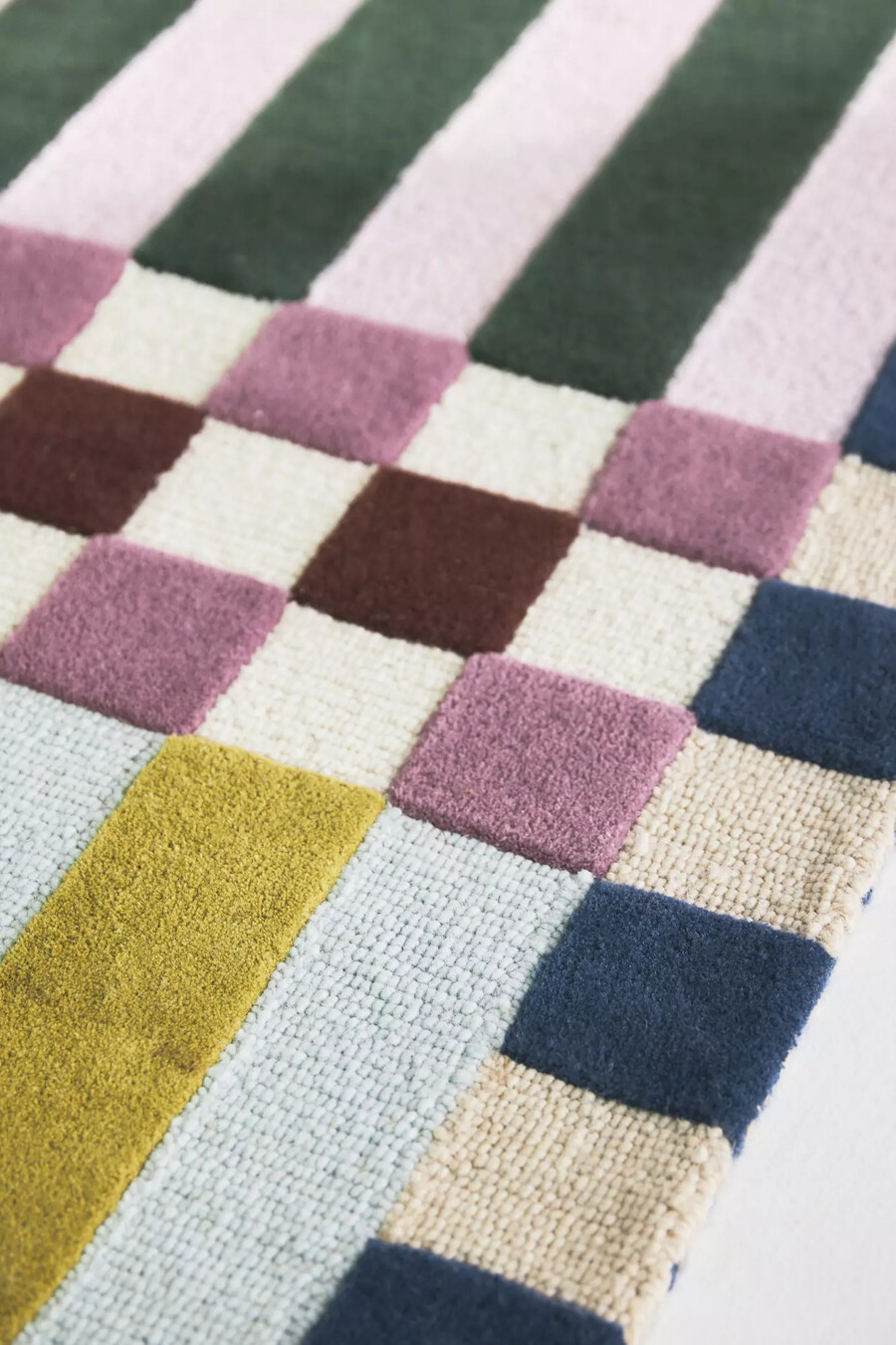 hand-tufted hoxton rug