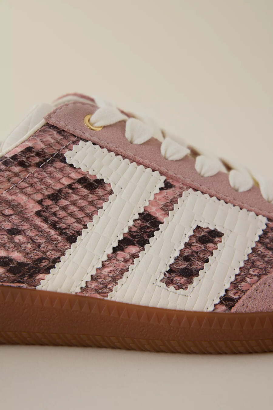 back 70 cloud snake print trainers